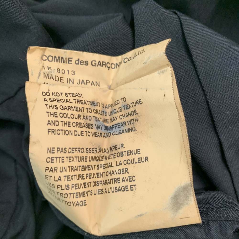 COMME des GARCONS Black Polyester Asymmetrical Short Sleeve Shirt - Picture 6 of 6